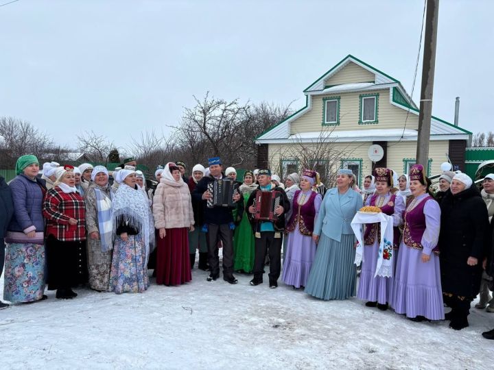 В Дрожжановском районе прошел праздник гусиного пера с участием активстов организации татарских женщин «Ак калфак»