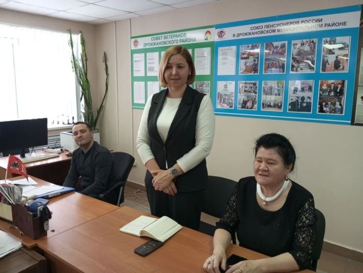 Эксперты обсудили с пенсионерами Дрожжановского района вопросы здоровья, финансов и борьбы с коррупцией