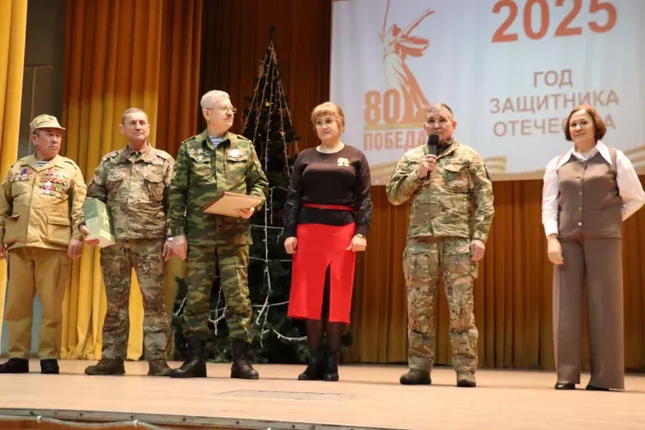 В Дрожжановском районе состоялась презентация книги о бойцах СВО «Ангел впереди, а мы за ними»