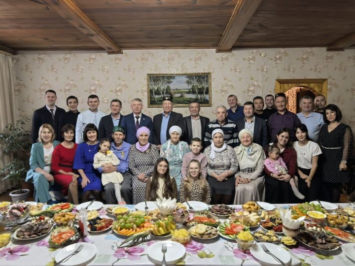 Чүпрәле районы Иске Чокалы авылында яшәүче Фиолет Хәлиулловка 85 яшь тулды