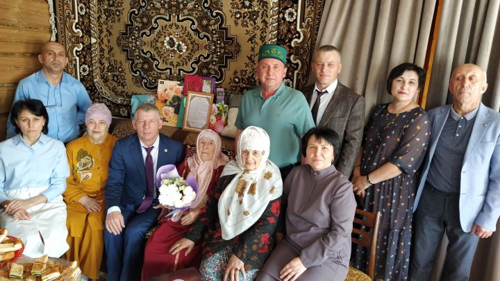 Хания Рахматуллова из Старое Дрожжаное отметила 90-летний юбилей