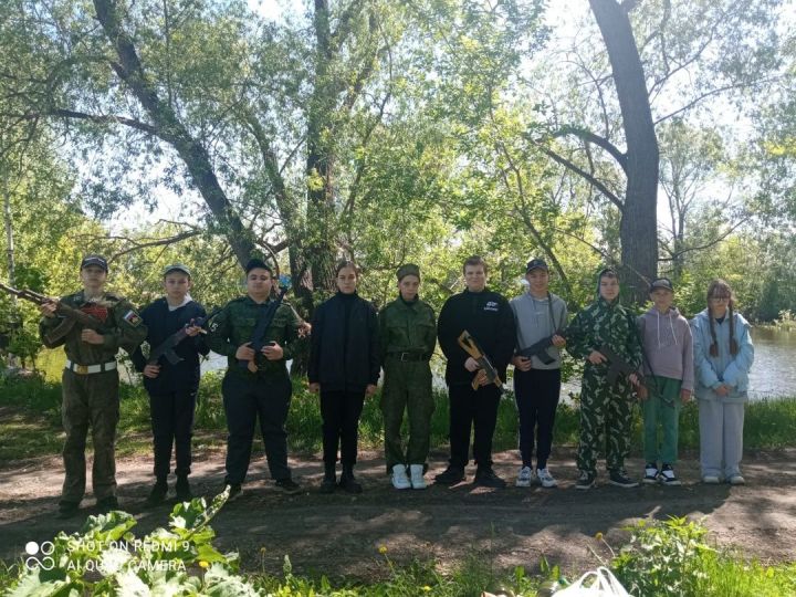 Старт учебно-полевых сборов: восьмиклассники Старошаймурзинской школы осваивают азы военной подготовки