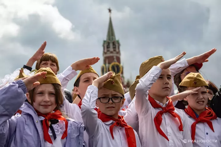 День пионерии-2025: как в СССР отмечали праздник детства