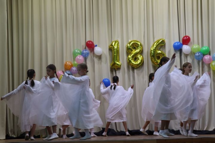 Убеевская школа Дрожжановского района РТ отметила 186-летие школы