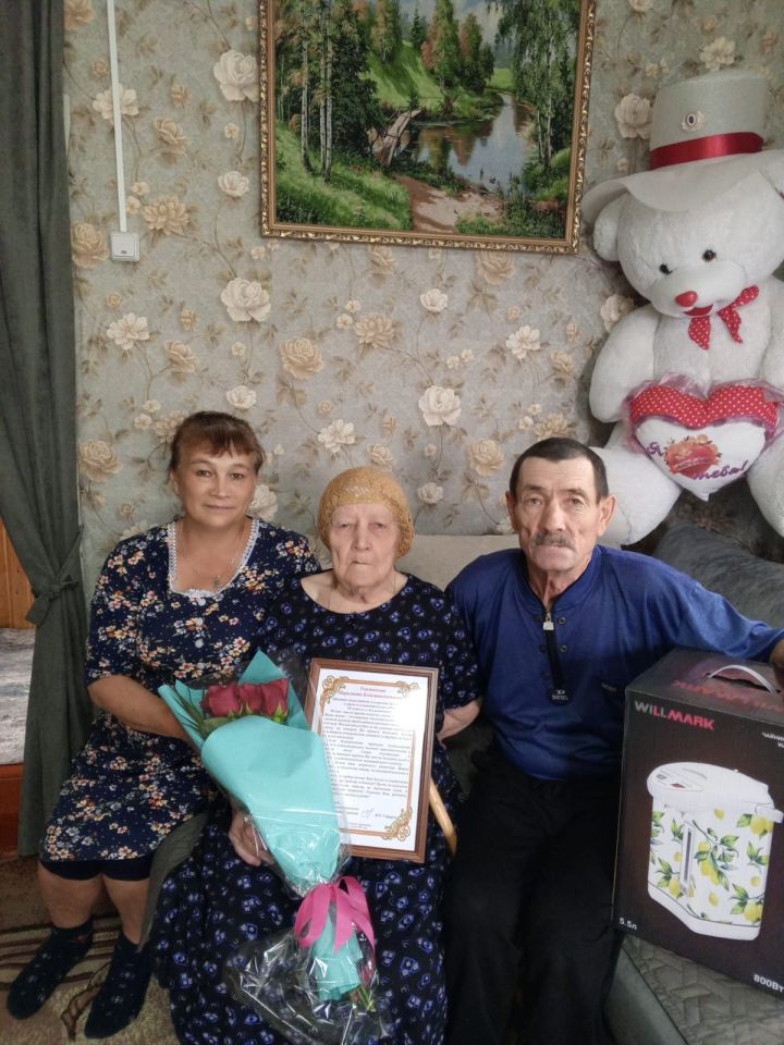 Жительнице села Убеи Дрожжановского района РТ Мариэтте Шавкиной исполнилось 90 лет