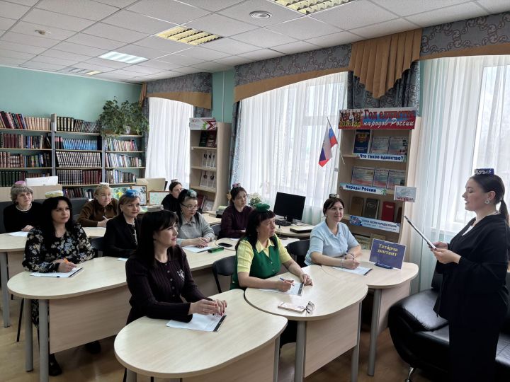 Чүпрәлеләр «Татарча диктант» ны район үзәк китапханәсендә яздылар