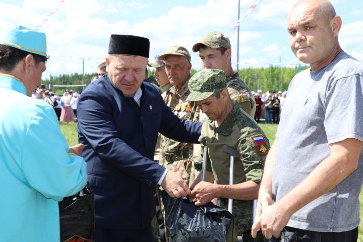 Чүпрәледә Сабан туе узды