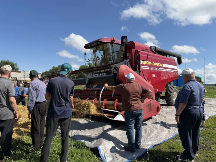 В ООО «Цильна» Дрожжановского района проверили готовность комбайнов к уборочной страде