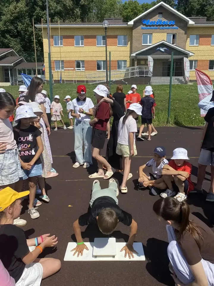 В лагере «Чайка» Дрожжановского района РТ прошел день силы, ловкости и командного духа