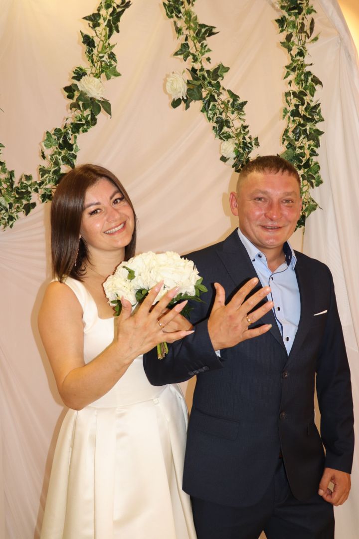 Икӗ юрату историйӗ, икӗ тӗрлӗ шӑпа
