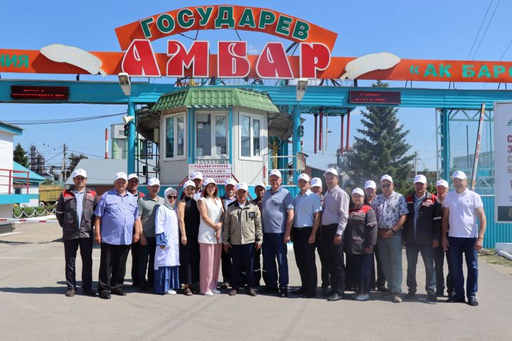 Чүпрәледә “Государев Амбар» предприятиесендә ел уңышын кабул итүгә әзерлек тикшерелде