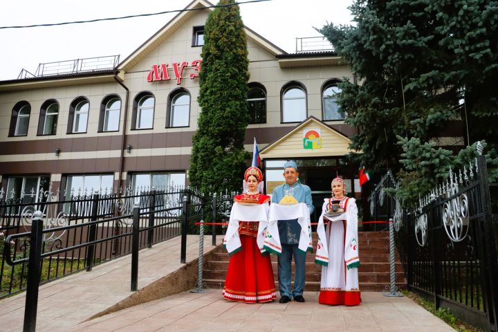 Истори вӑчӑри  ан татăлтăр