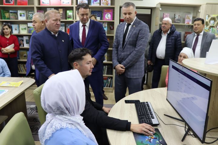 В двух районах Татарстана открылись сельские кабинеты финансовых и госуслуг